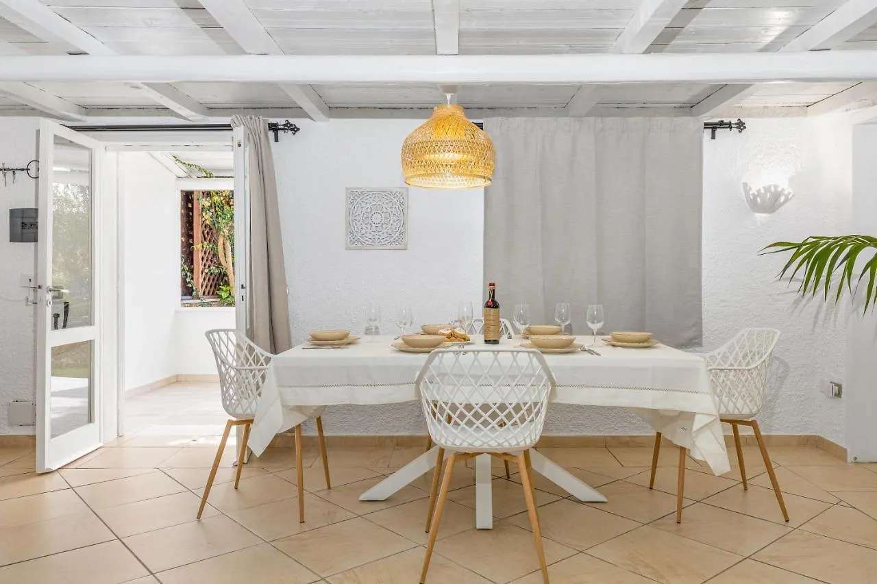 Villa Carmen Golfo Aranci 0*,  Italy
